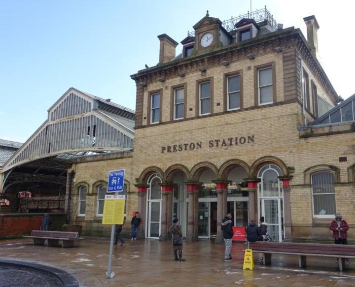 The Spring Bank Aparthotel Preston  Exterior foto